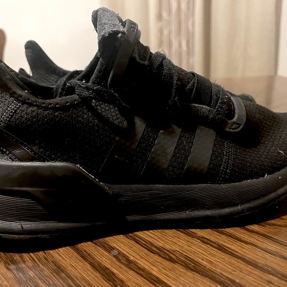 Ladies running shoes